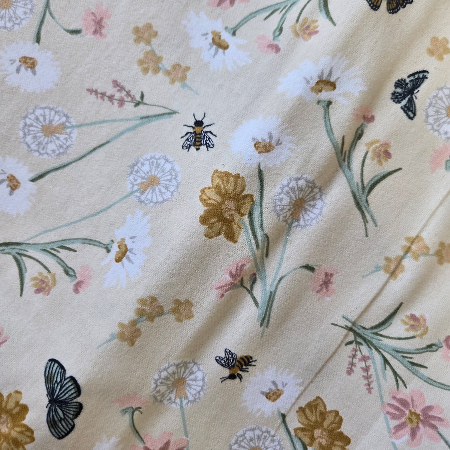 Cloth Napkins | Floral Sprigs and Bees