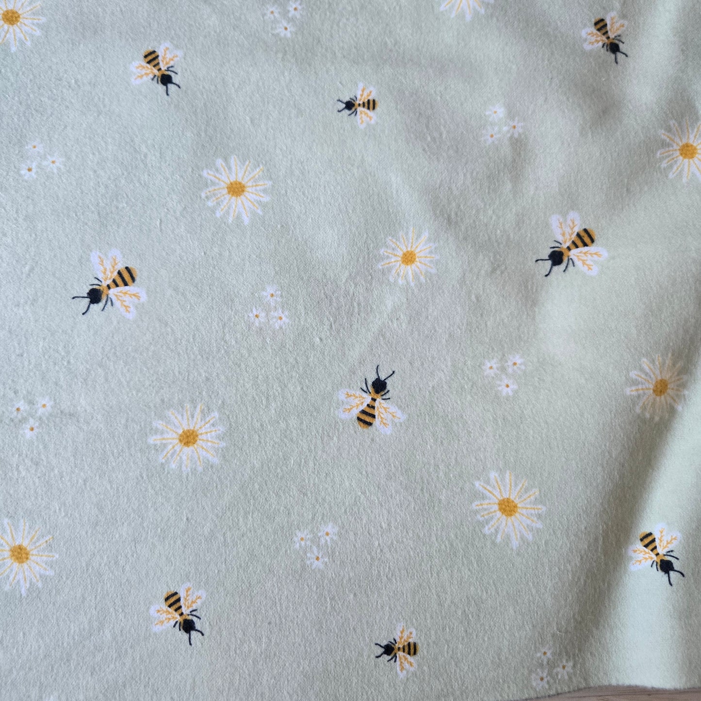 Cloth Napkins | Spring Green Bees