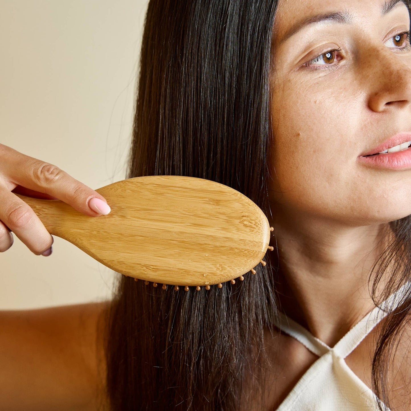 Bamboo Paddle Hairbrush | Spa Round