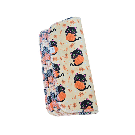 Paperless Towels | Black Cats and Pumpkins